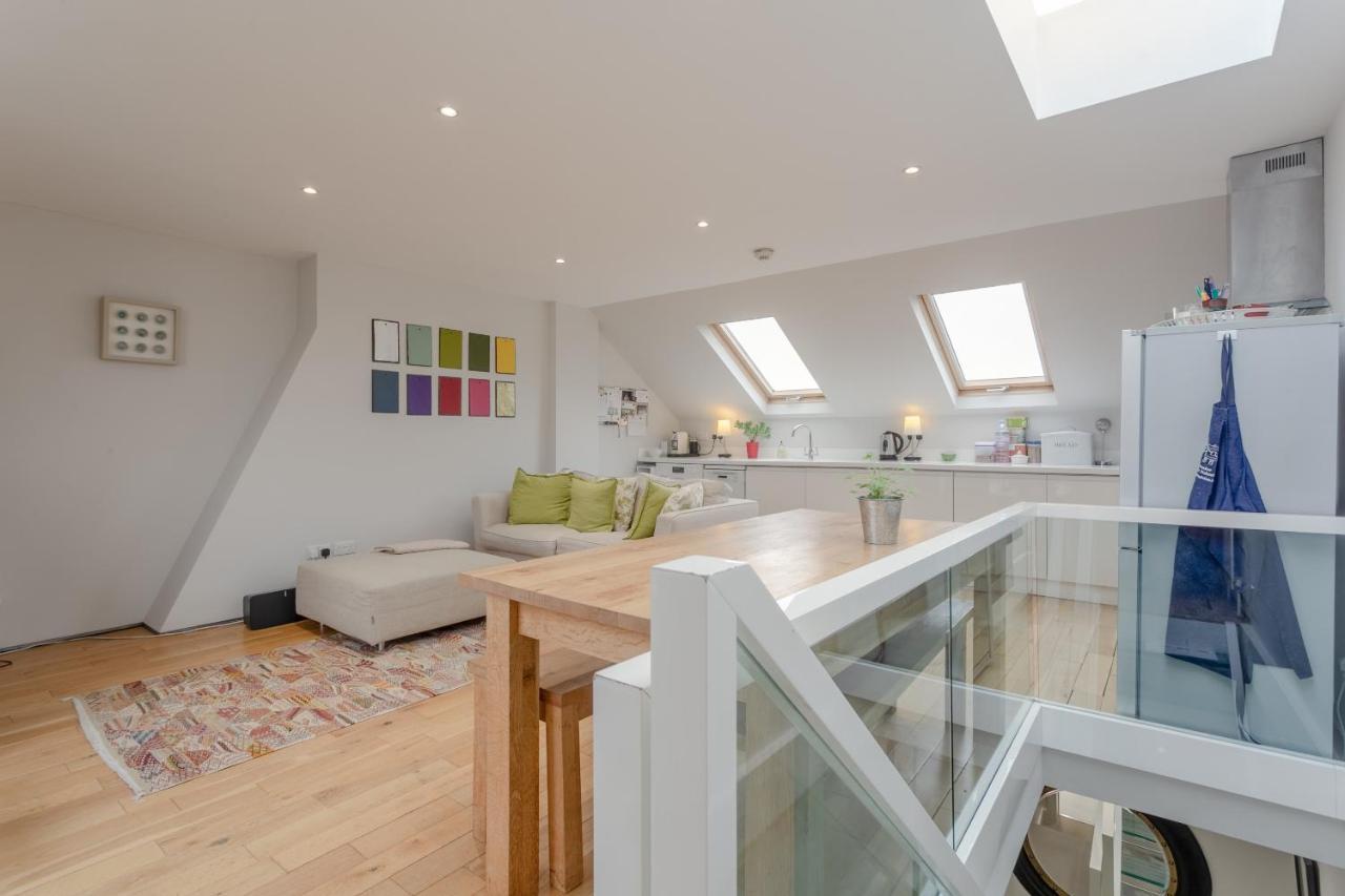 2 Bedroom Apartment Hammersmith Grove Sleeps 4 Londen Buitenkant foto