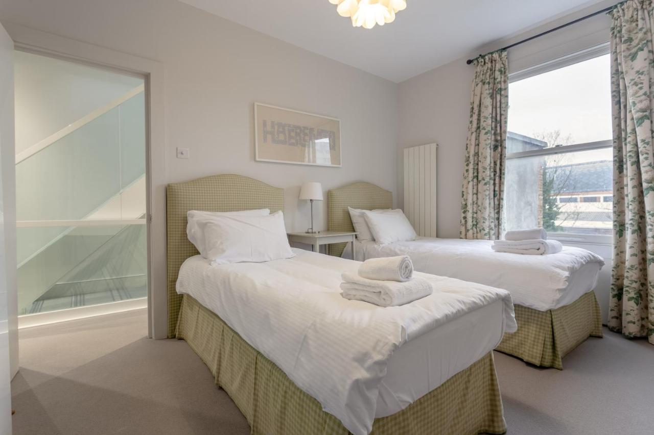 2 Bedroom Apartment Hammersmith Grove Sleeps 4 Londen Buitenkant foto